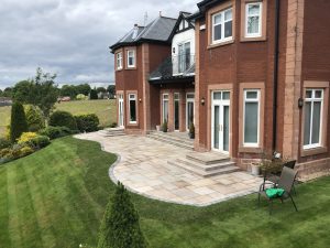 landscapers in glasgow